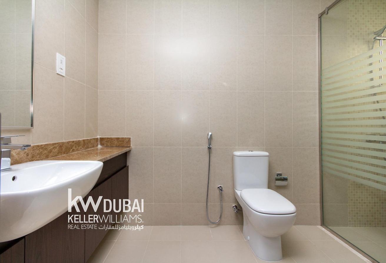 SINGLE ROW | LARGE PLOT | LANDSCAPED photo 18