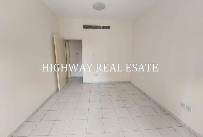 136993527 - Property Image 2