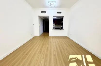 Apartment - 1 Bathroom for rent in Building 38 to Building 107 - Mediterranean Cluster - Discovery Gardens - Dubai