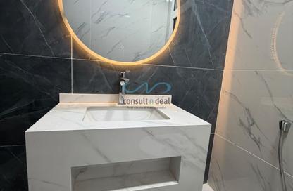 Apartment - 1 - 2 for rent in Mohamed Bin Zayed Centre - Mohamed Bin Zayed City - Abu Dhabi
