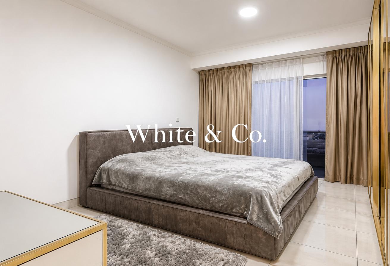Spacious Unit | Available Now | Bright photo 5