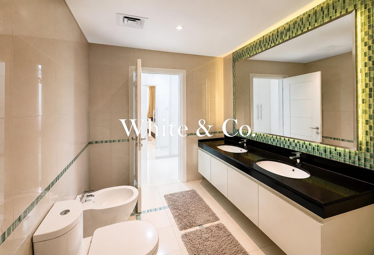 Spacious Unit | Available Now | Bright photo 15