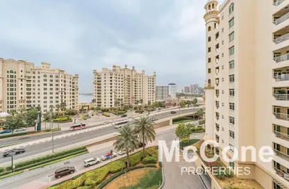 Apartment - 3 Bedrooms - 4 Bathrooms for sale in Al Hamri - Shoreline Apartments - Palm Jumeirah - Dubai