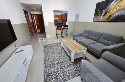 Apartment - 1 Bedroom - 2 Bathrooms for rent in Plaza Residences - District 13 - Jumeirah Village Circle - Dubai Apartment - 1 Bedroom - 2 Bathrooms for rent in Plaza Residences - District 13 - Jumeirah Village Circle - Dubai
