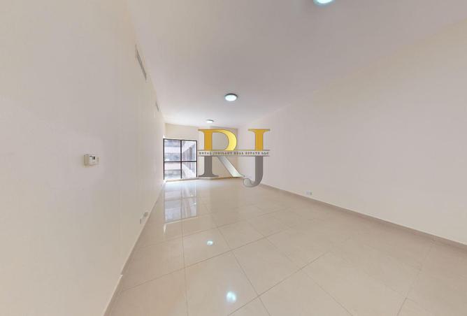 74652329 - صورة العقار 2