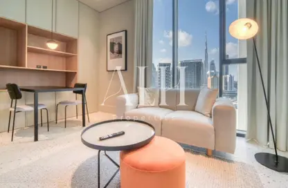 شقة - 1 حمام للايجار في رأسًا على عقب - الخليج التجاري - دبي