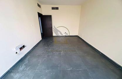 Apartment - 2 - 2 for rent in Al Qulayaa Building - Al Qulaya'ah - Al Sharq - Sharjah