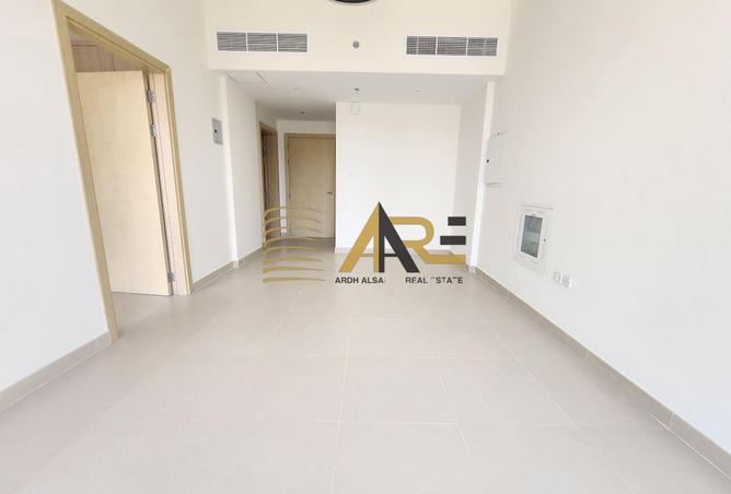 102426939 - Property Main Image