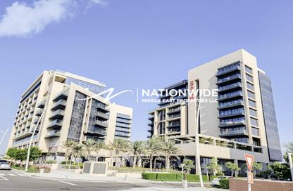 Apartment - 2 Bedrooms - 3 Bathrooms for rent in Soho Square - Saadiyat Island - Abu Dhabi