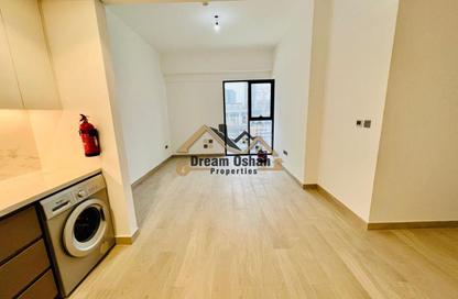 Apartment - 2 Bedrooms - 2 Bathrooms for rent in Azizi Riviera 38 - Azizi Riviera - Meydan One - Meydan - Dubai