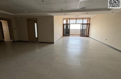 Apartment - 3 Bedrooms - 4 Bathrooms for rent in Ajman Corniche Residences - Ajman Corniche Road - Ajman