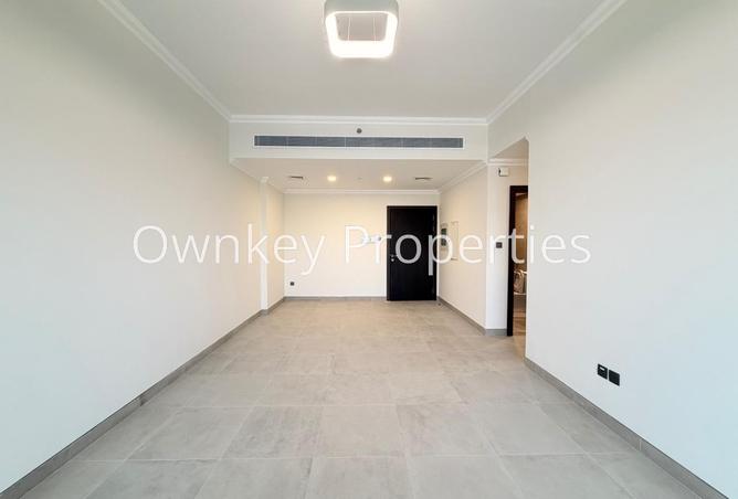 Brand New | Elegant Apartment | All Amenities photo 2