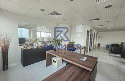 Office Space - Studio - 2 for rent in One Lake Plaza - JLT Cluster T - Jumeirah Lake Towers - Dubai