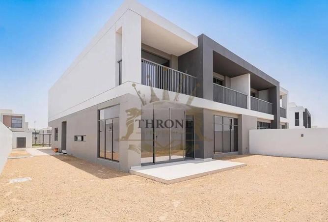 90064007 - Property Image 3