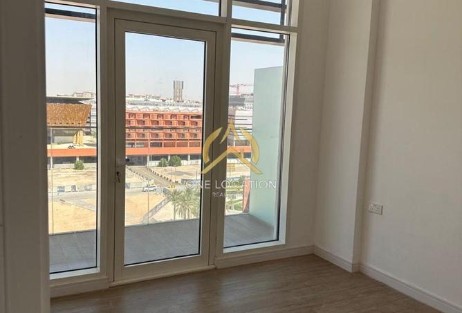 Modern Living | Balcony | Prime Location