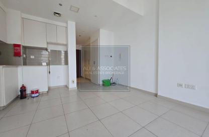 Apartment - Studio - 1 for sale in Hayat Boulevard 2A - Hayat Boulevard 2 - Hayat Boulevard - Town Square - Dubai