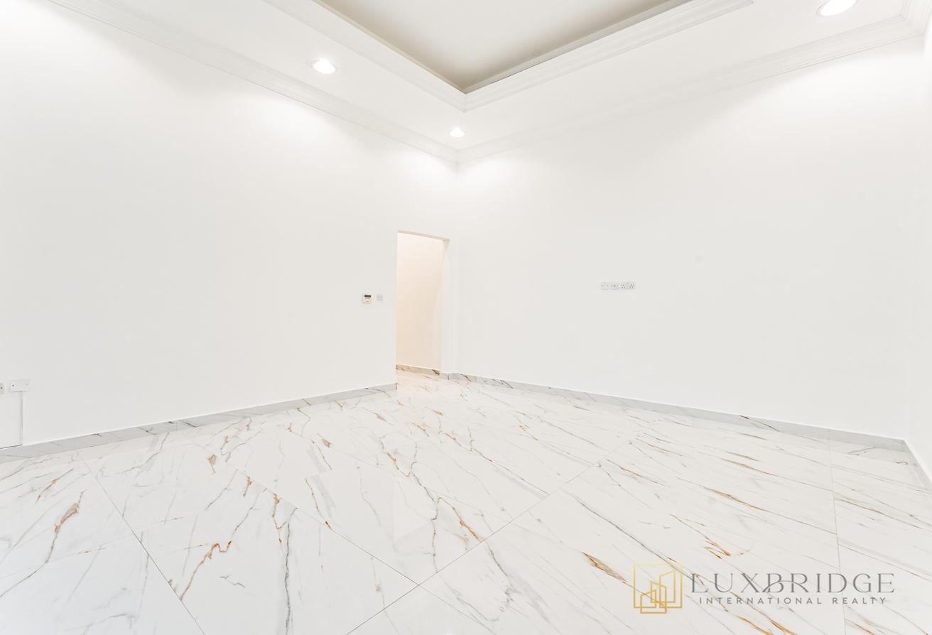 Skyline Elegance | Premium Location photo 15