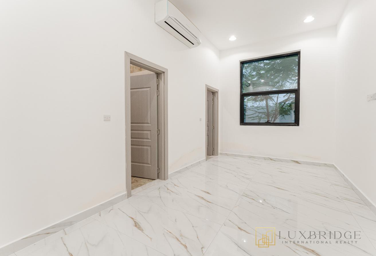 Skyline Elegance | Premium Location photo 7