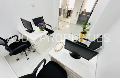 Office Space - Studio - 1 Bathroom for rent in Reem Residency - Al Karama - Dubai