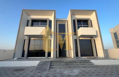 Villa - 5 Bedrooms - 7+ Bathrooms for rent in Al Aweer 1 - Al Aweer - Dubai