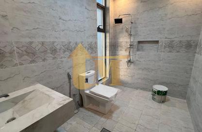 Villa - 5 Bedrooms - 7+ Bathrooms for rent in Al Aweer 1 - Al Aweer - Dubai Villa - 5 Bedrooms - 7+ Bathrooms for rent in Al Aweer 1 - Al Aweer - Dubai