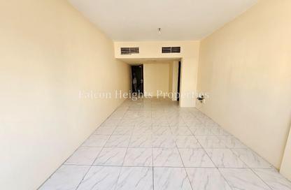 Apartment - 3 Bedrooms - 3 Bathrooms for rent in Dar Al Majaz - Jamal Abdul Nasser Street - Al Majaz - Sharjah