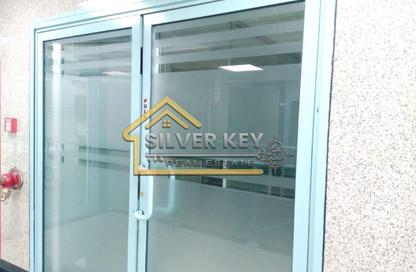 Office Space - 2 Bedrooms for rent in Rolla Square - Rolla Area - Sharjah