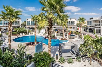 Villa - 4 - 3 for sale in Royal Park - Jumeirah Park - Dubai
