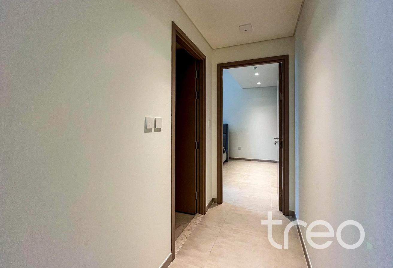 Vacant Now | High Floor | Sea Views photo 6