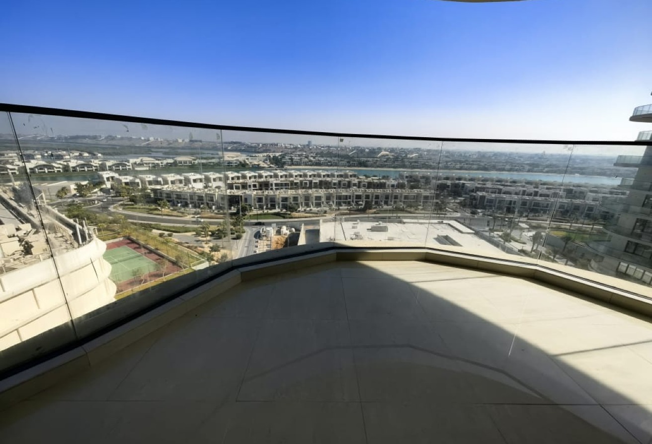 Panoramic Views | Stylish 2BR Apt | Northbay