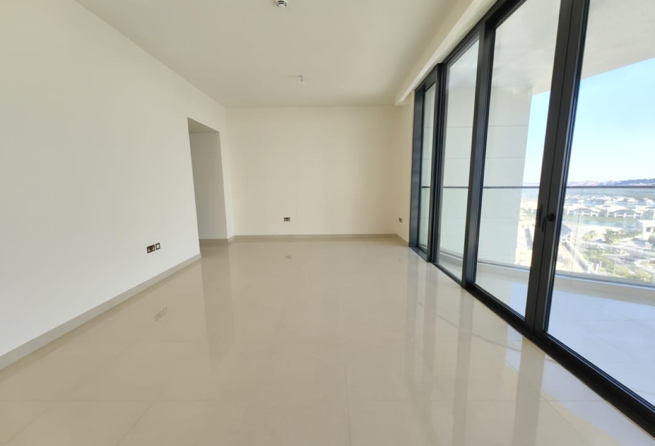 Panoramic Views | Stylish 2BR Apt | Northbay