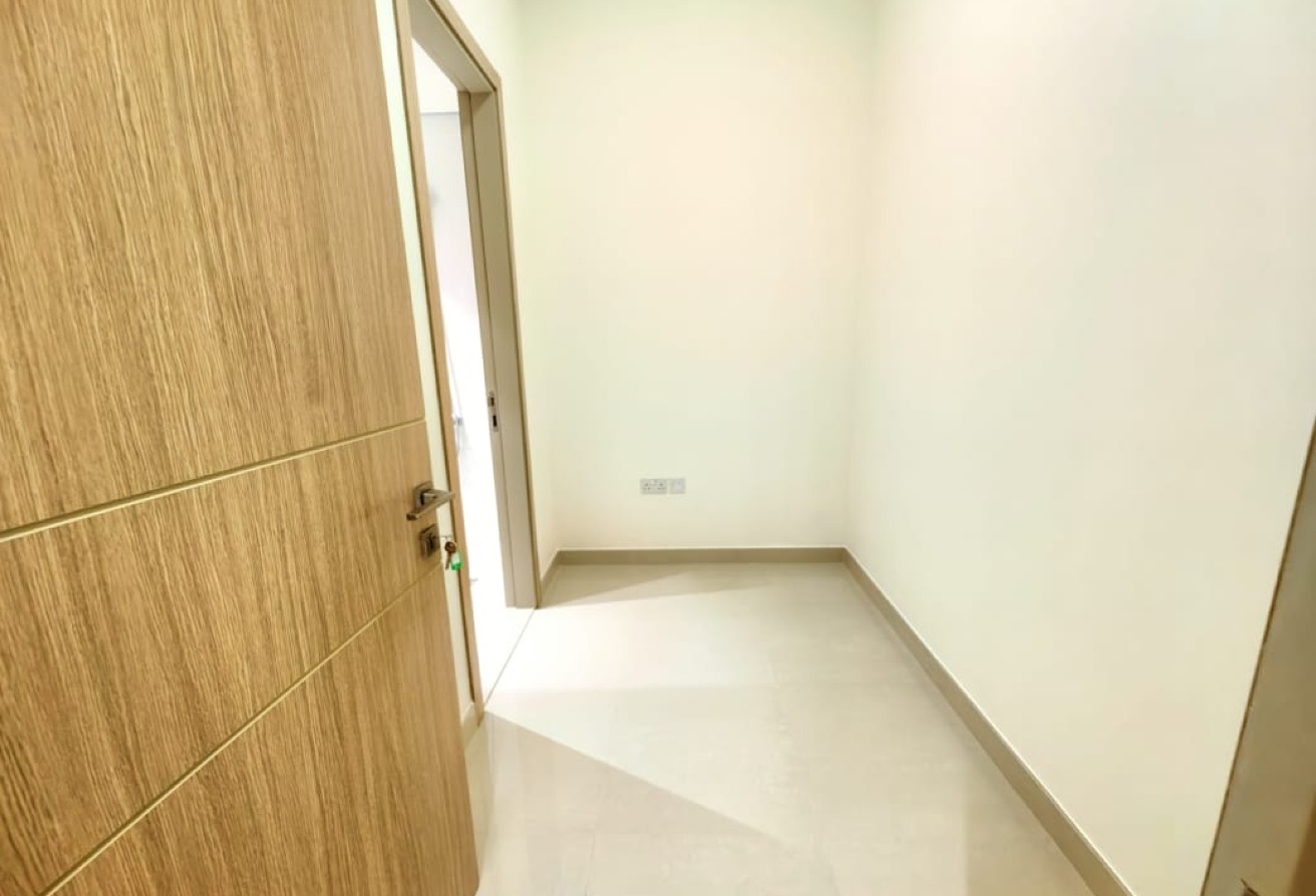 Panoramic Views | Stylish 2BR Apt | Northbay