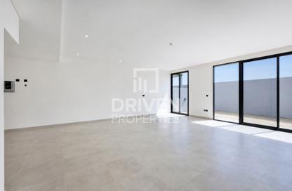 Townhouse - 3 - 5 for sale in California Residence - California Village - Dubai