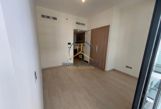 122449455 - Property Image 2