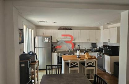 Villa - 2 Bedrooms - 3 Bathrooms for rent in Springs 2 - The Springs - Dubai