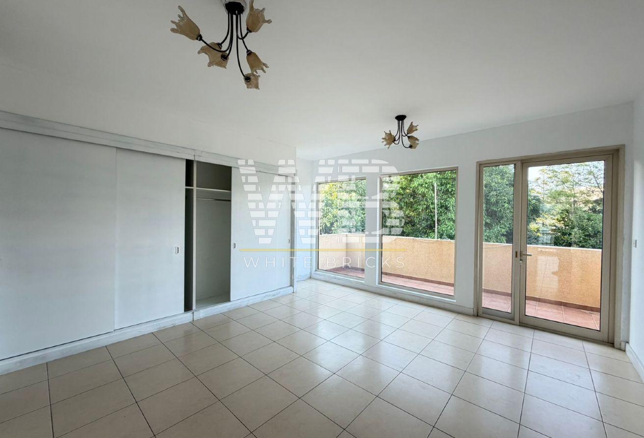 Huge Plot | Fully Extended & Upgraded photo 18