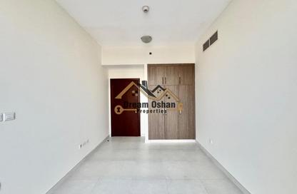 Apartment - 1 - 2 for rent in Rose Building - Al Jaddaf - Dubai Apartment - 1 - 2 for rent in Rose Building - Al Jaddaf - Dubai