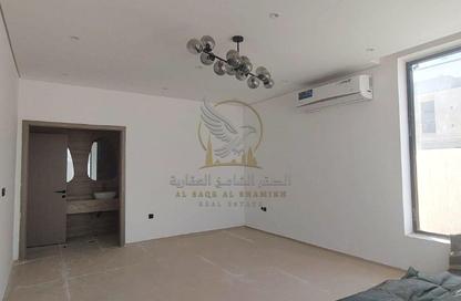 Villa - 5 - 7 for rent in Al Helio 1 - Al Helio - Ajman