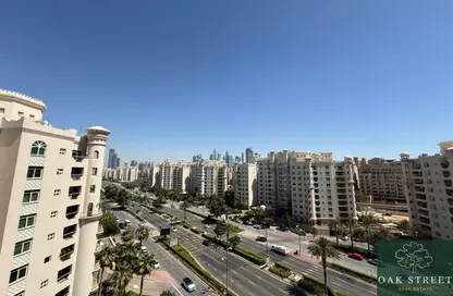 Apartment - 3 Bedrooms - 4 Bathrooms for rent in Al Das - Shoreline Apartments - Palm Jumeirah - Dubai