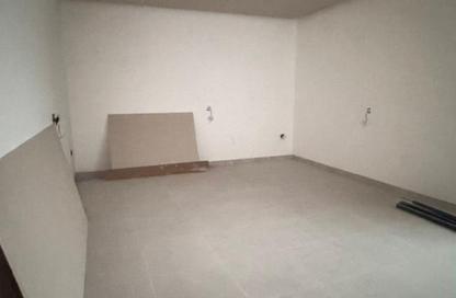Villa - 5 Bedrooms - 7 Bathrooms for rent in Al Aweer 1 - Al Aweer - Dubai Villa - 5 Bedrooms - 7 Bathrooms for rent in Al Aweer 1 - Al Aweer - Dubai