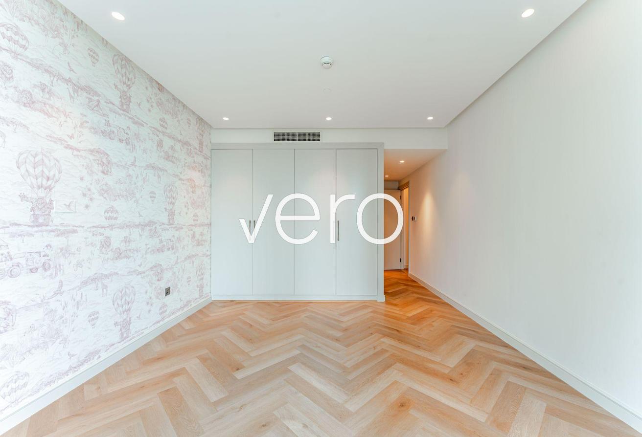 Pet Friendly | Vastu | Fully Upgraded | Vacant photo 12