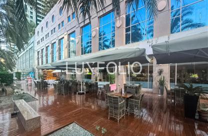 Retail - Studio for rent in Marriott Harbour Hotel and Suites - Dubai Marina - Dubai