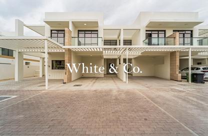 Townhouse - 3 - 3 for sale in Greenwoods - Damac Hills - Dubai