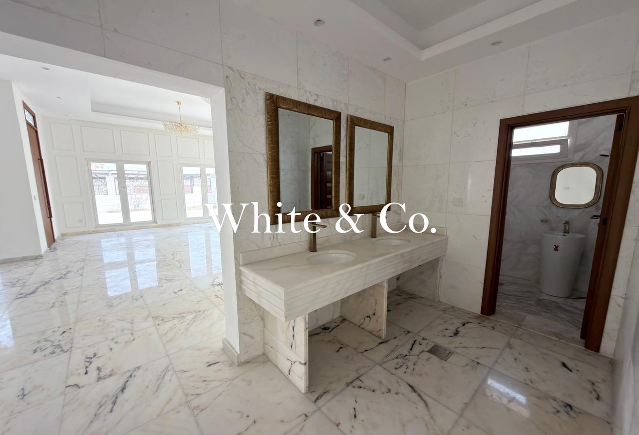 Ghadeer Al Tair | 8 BED | Stunning villa photo 7