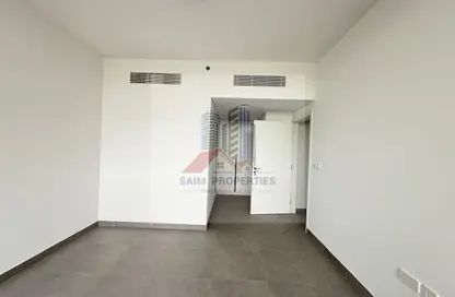 شقة - 2 غرف نوم - 3 حمامات للايجار في ذا جايت ٤ - الجادة - الشارقة