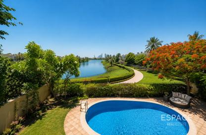Villa - 5 Bedrooms - 5 Bathrooms for rent in Meadows 7 - Meadows - Dubai