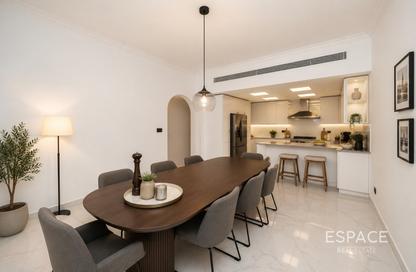 Villa - 5 Bedrooms - 5 Bathrooms for rent in Meadows 7 - Meadows - Dubai