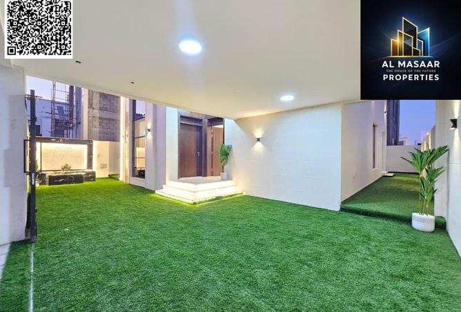 103720306 - Property Image 2