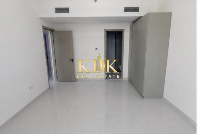 106844312 - Property Image 2