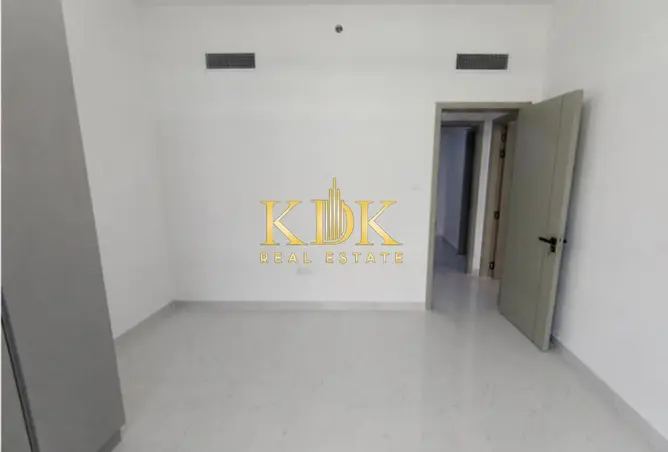 106844312 - Property Image 3